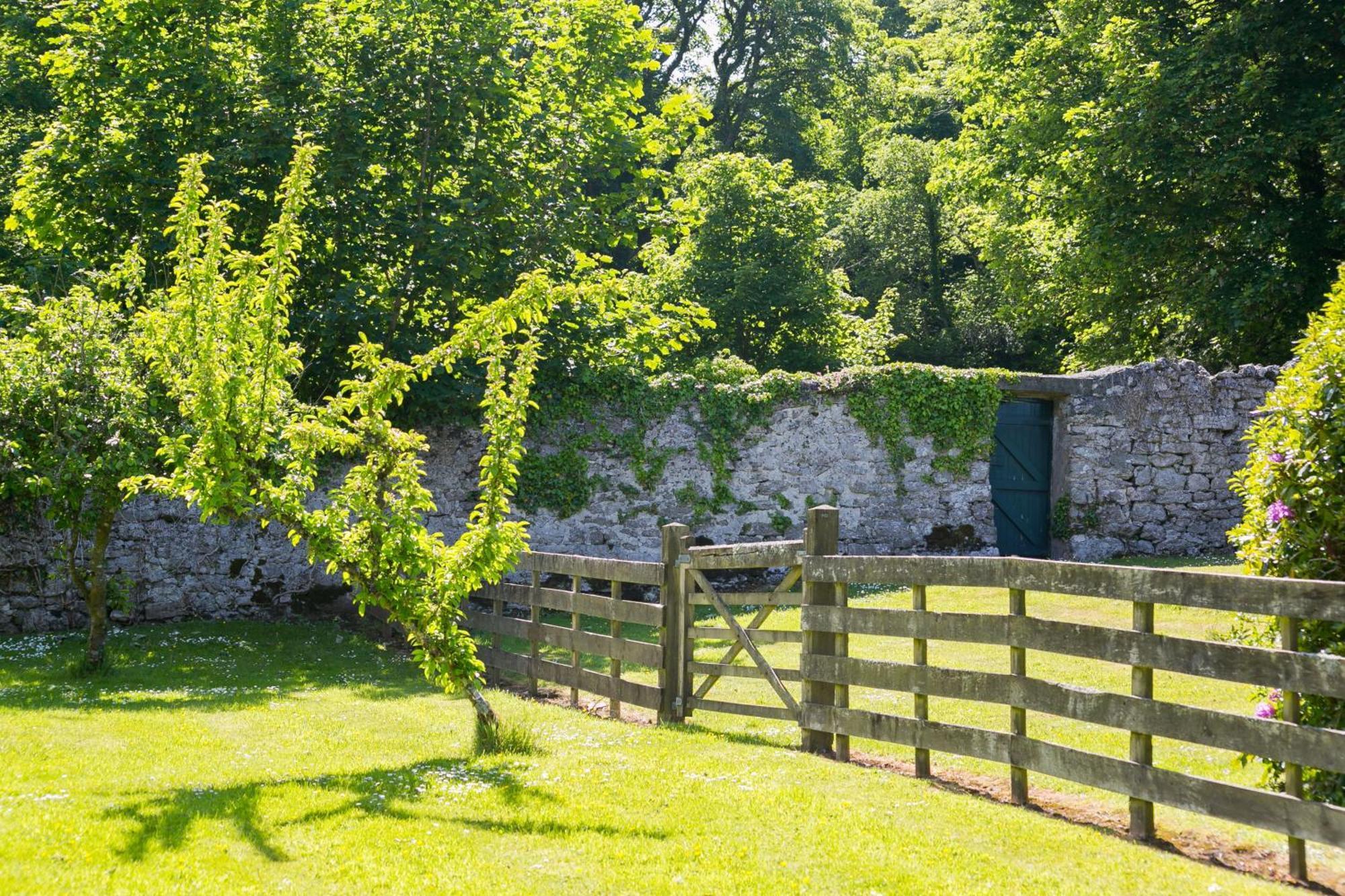 Plas Lligwy Cottage Moelfre Exterior photo